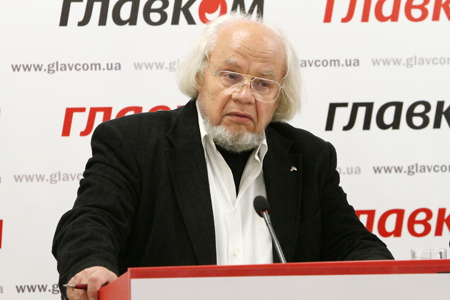 Іван Драч на прес-конференції у «Главкомі» 30 вересня 2010 р.
