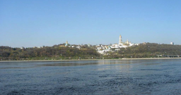 Панорама правого берега Дніпра